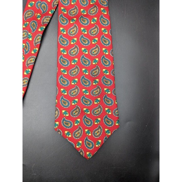 Vintage Tommy Hilfiger Red Mens Dress Tie 100% Silk Pattern Box Logo Designer - Picture 1 of 5